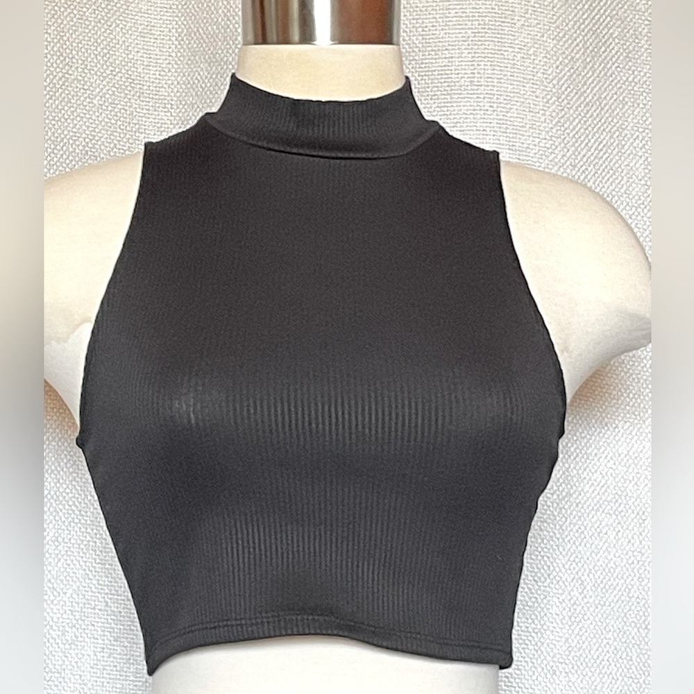 Divided by H&M ribbed crop top
